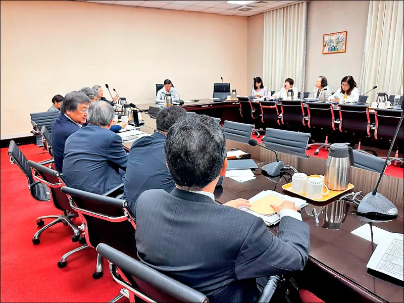 排富條款 政院擬修法進度曝光，普發現金1萬元「1類人」恐領不到