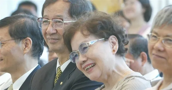 李遠哲夫人吳錦麗過世 享壽90歲不辦追思會 PTT