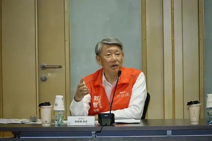 郭智輝 傾聽傳產心聲與拋關稅解方，經濟部澄清承諾4千億屬誤會 PTT