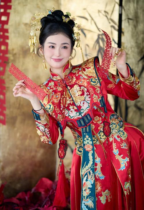一、惊艳亮相,非遗婚服的华丽风采