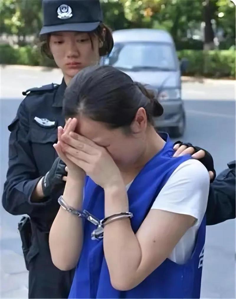 一、事件背景安徽一90后女子被法院公开悬赏