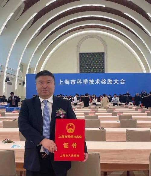 许宇甄,批判性视角下的深度分析許宇甄